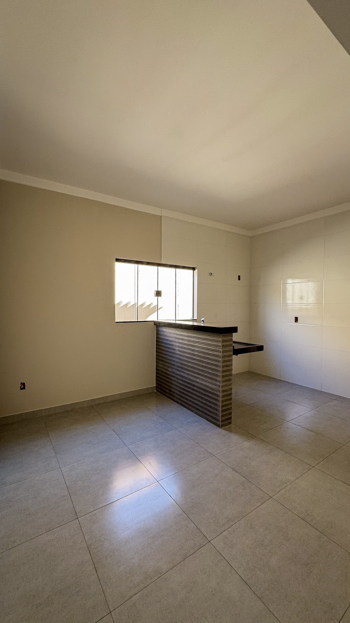 Casa nova à venda!