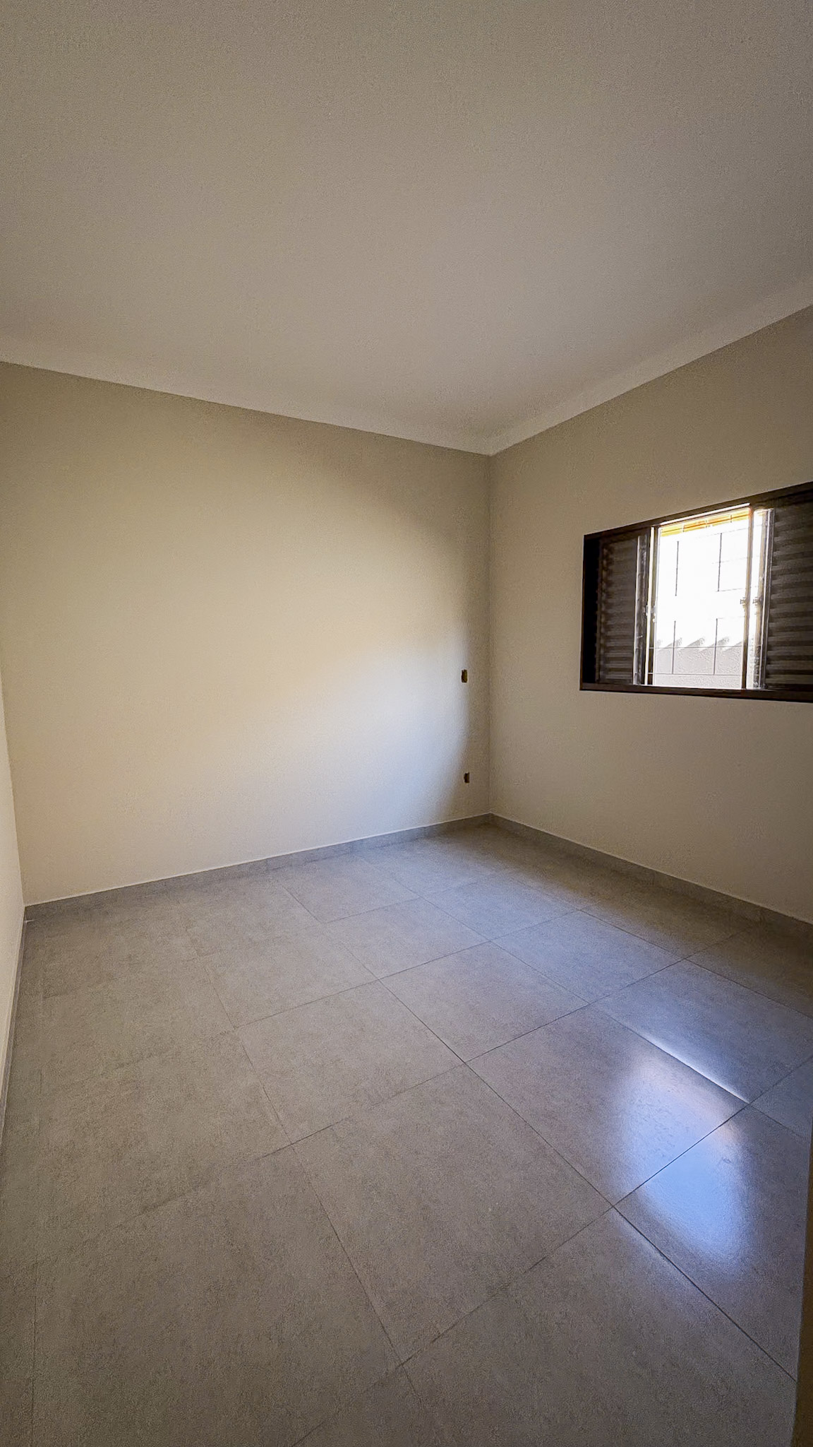 Casa nova à venda!