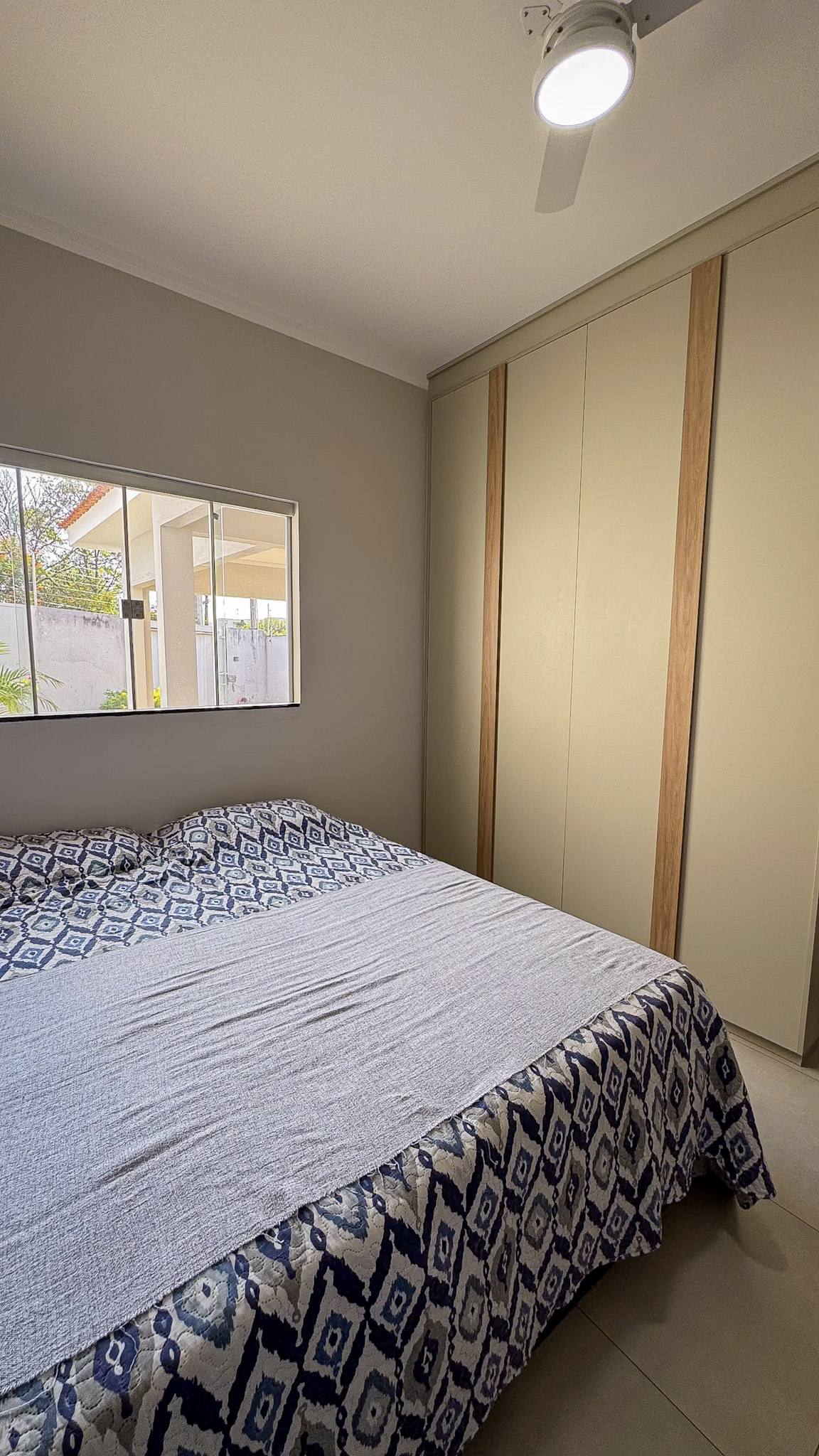 Linda casa à venda com 2 dormitórios