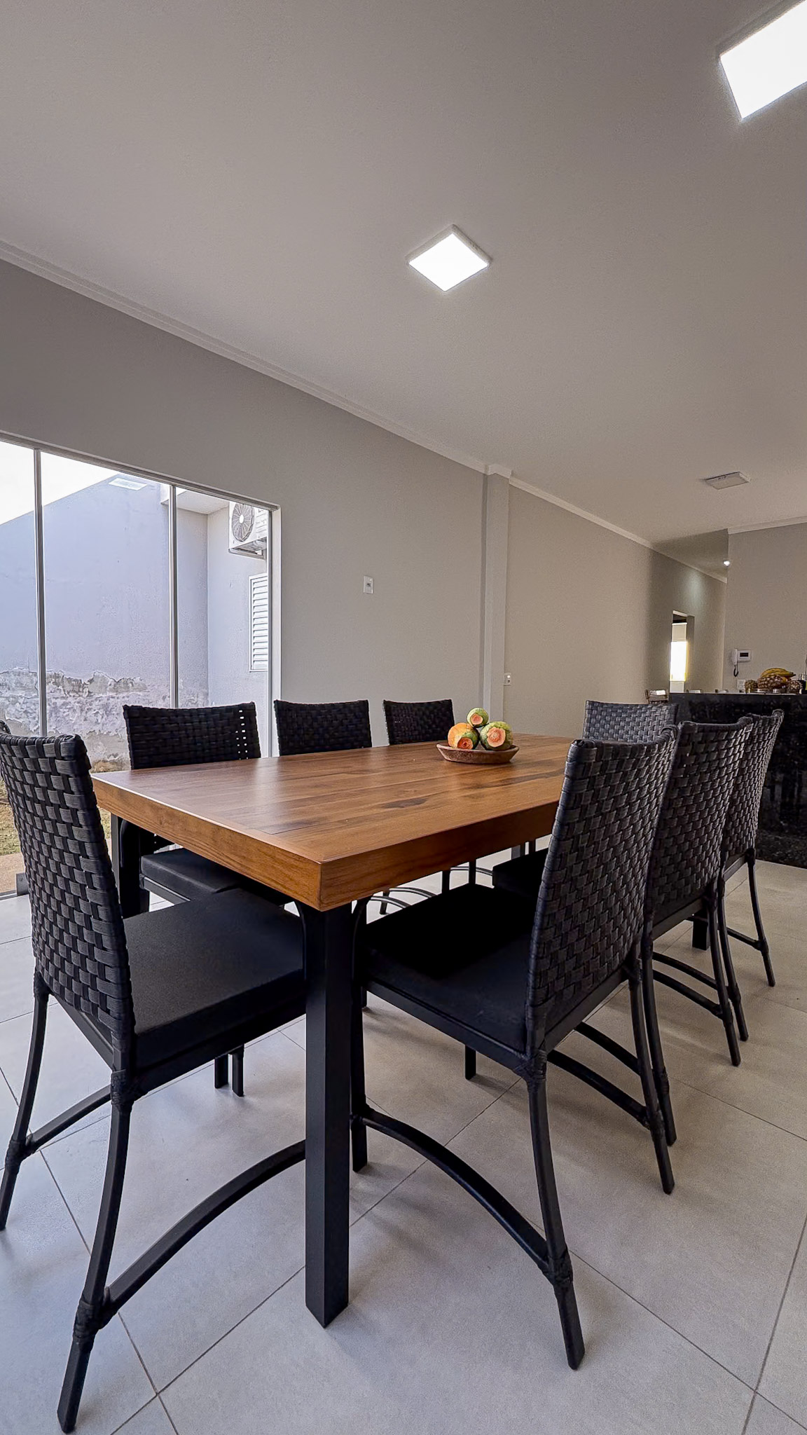 Linda casa à venda com 2 dormitórios