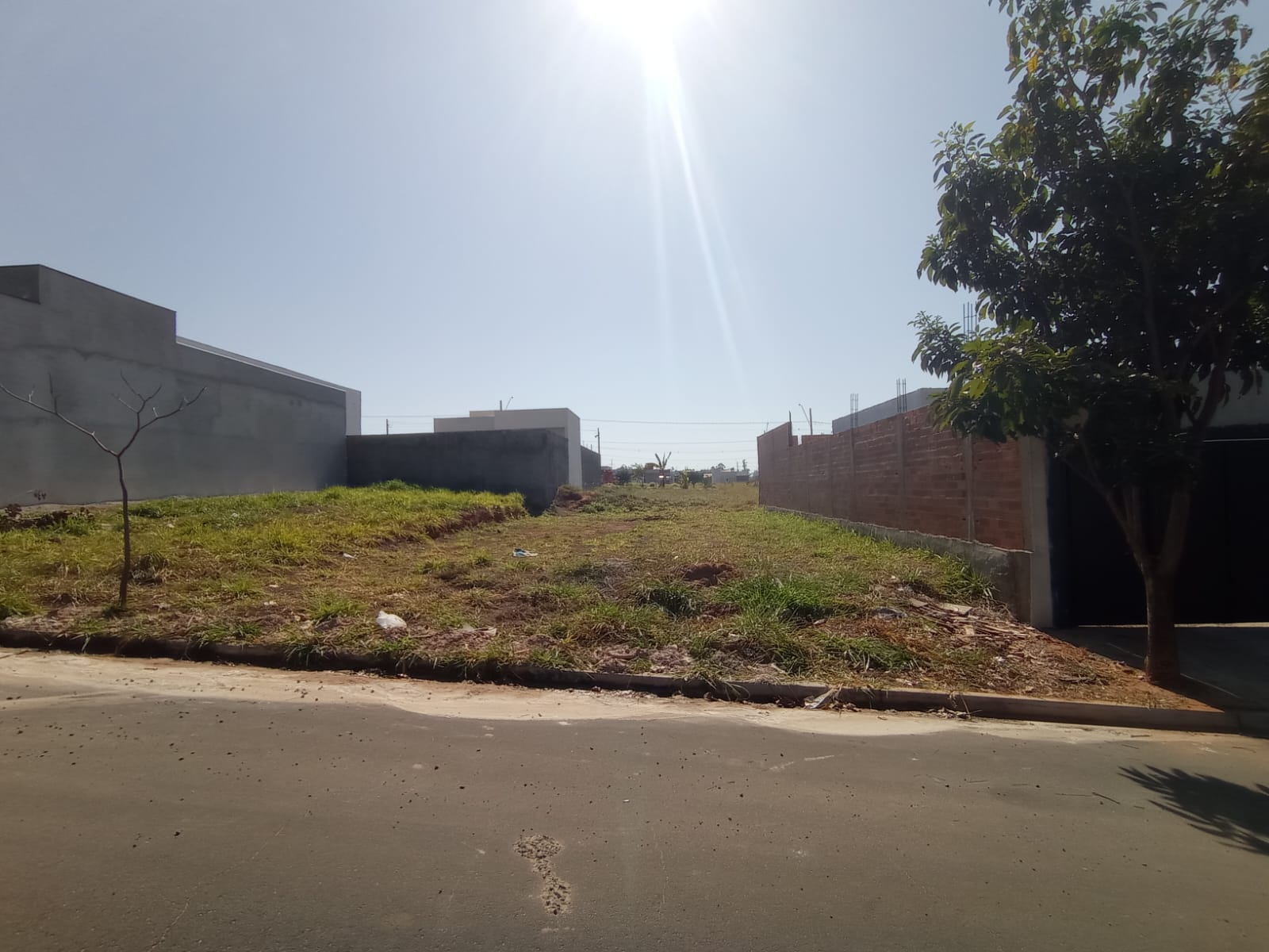 Terreno à venda no loteamento Horizon em Catanduva-SP!