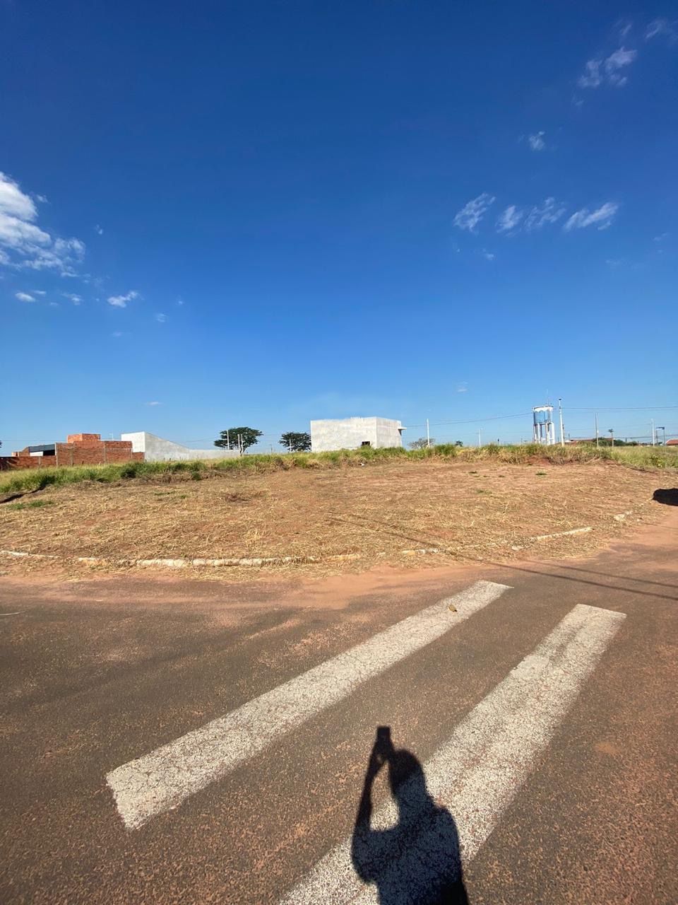 Terreno de esquina à venda no Jardim Campo Belo