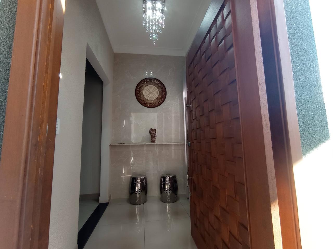 Casa com piscina no Sebastião de Moraes