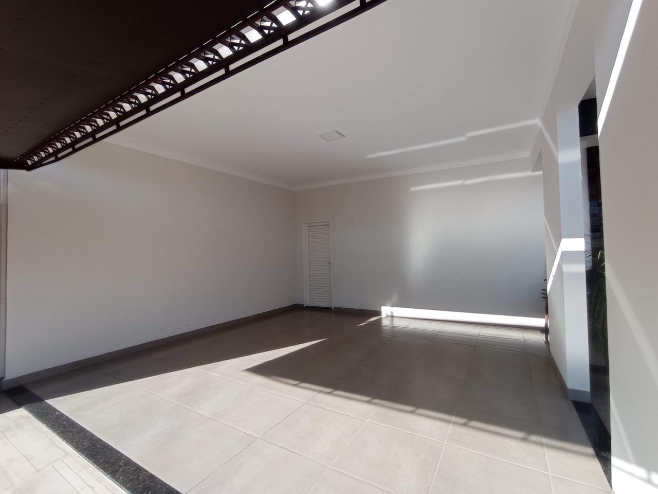 Casa com piscina no Sebastião de Moraes