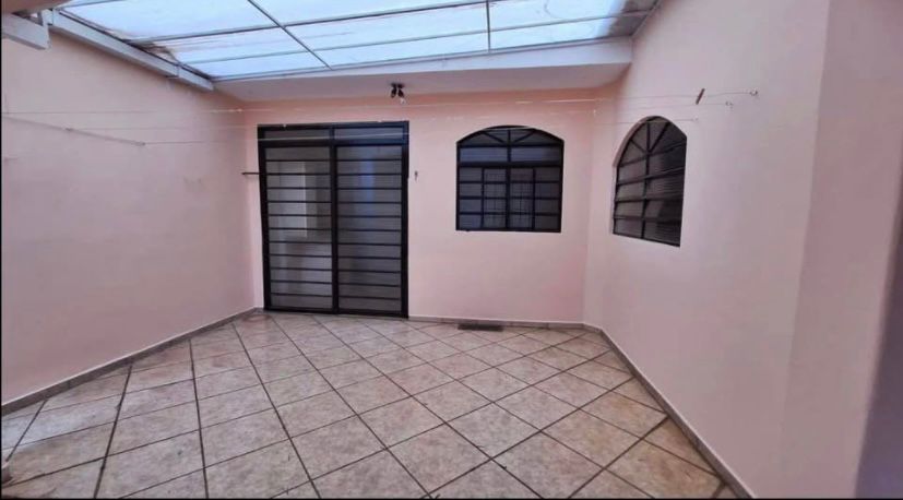 Casa à venda no Jardim Amendôla!