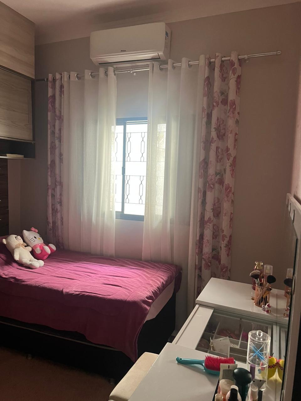 Casa à venda em Elisiário!